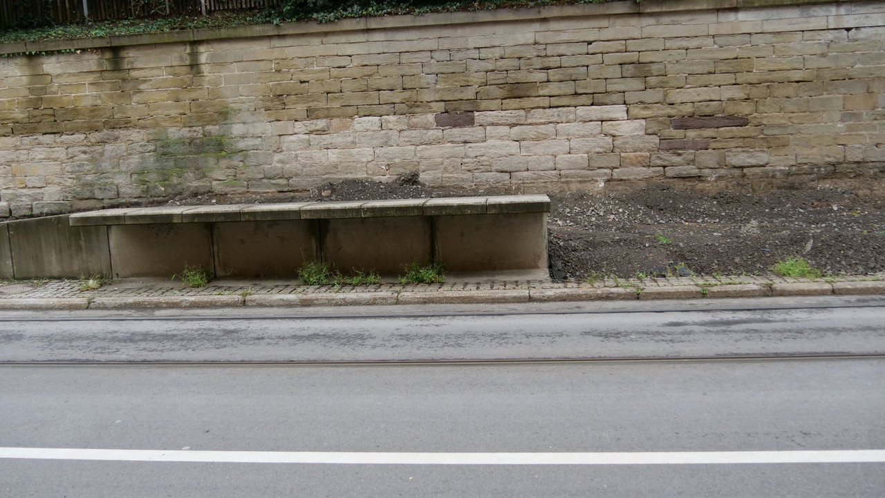 [Bild: 270925-133446-1b.jpg]