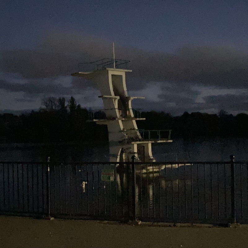 B861D89A-BFAF-4639-B9A2-9D67DB506779