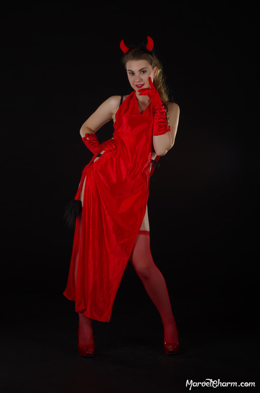 MarvelCharm_Monica-Halloween-2016-010