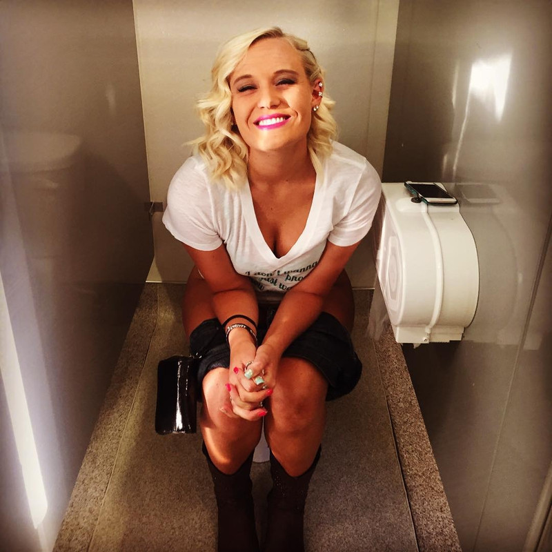 1698619076374580 (1)