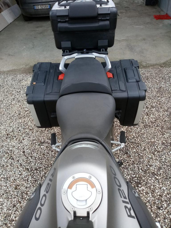 815FB989-CE3C-4C24-998E-1392ABBB5DC5