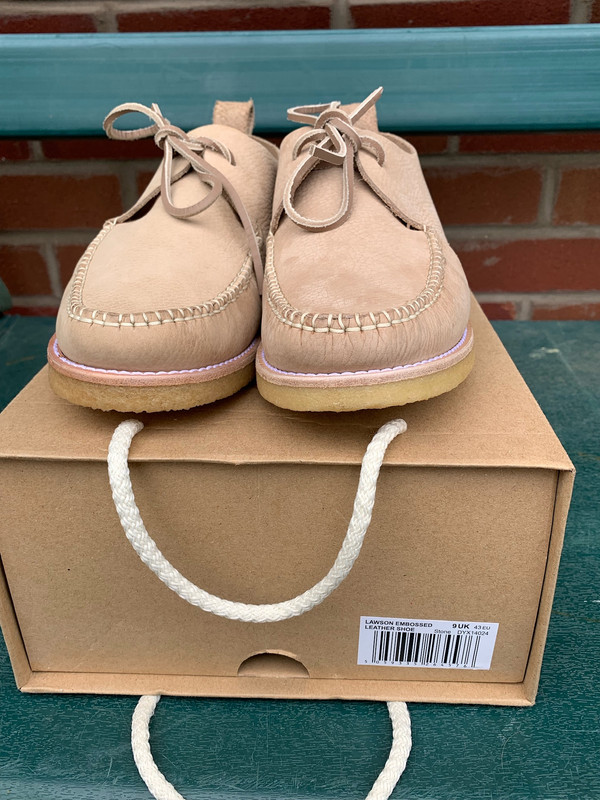 E5B9B1D0-A5EE-4E45-8DDB-6C0EEC7C4543