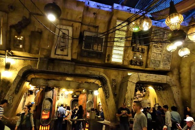 RESTAURANTES Y SNACKS EN BLACK SPIRE OUTPOST - DISNEYLAND ~ STAR WARS: GALAXY'S EDGE, LA GUIA (1)