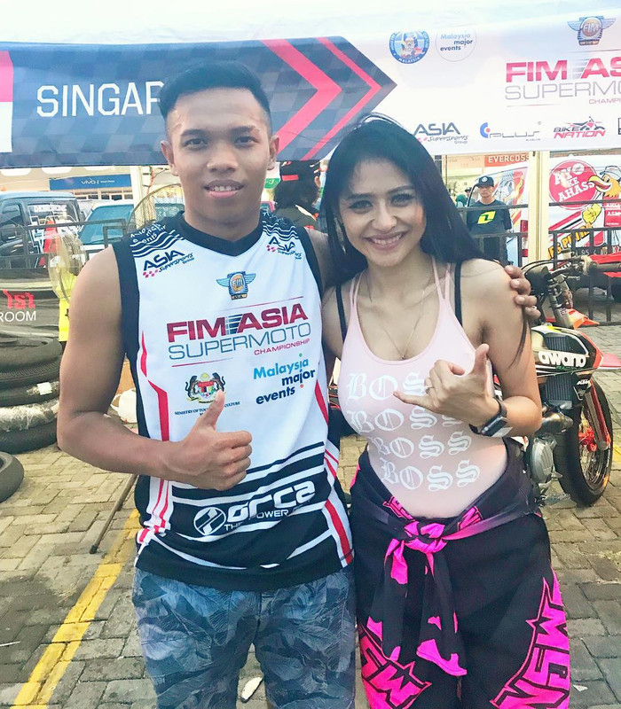 Jelly Jelo pernah menjadi sales promotion girl (SPG) di gelaran otomotif. (Instagram)