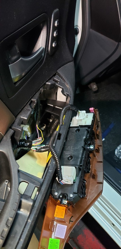 SiennaTrainHornInstall (91)