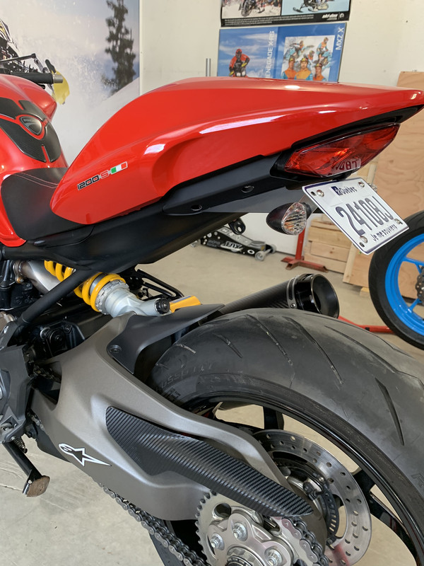 8B08E879-4783-45F3-9420-76056A487D89