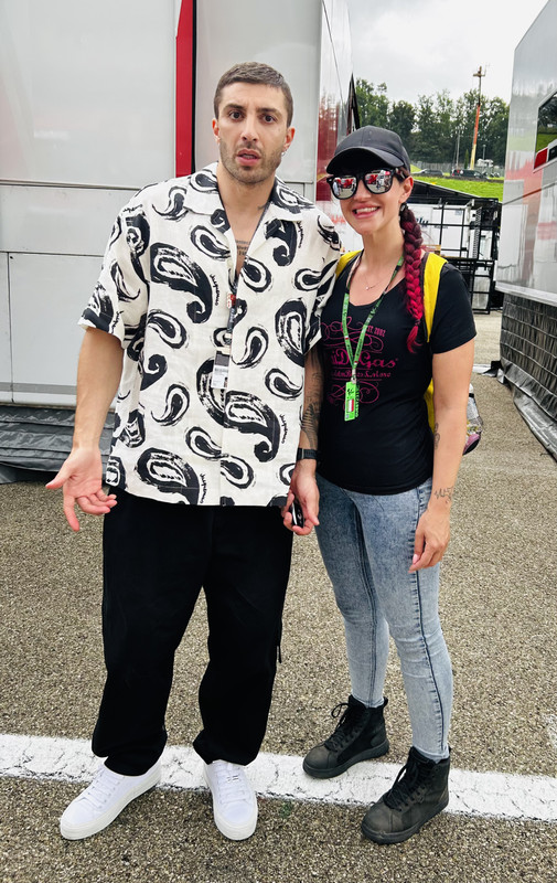 A6A86F6D-754C-49AD-869F-A97702488E32