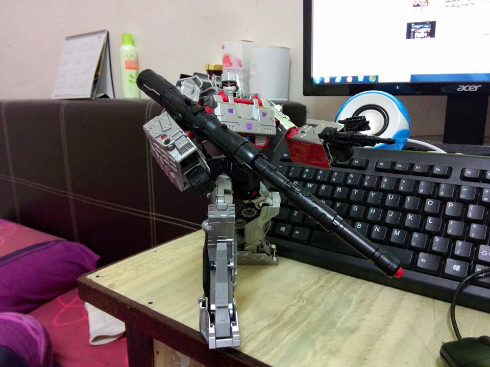 1423347037_generations_megatron_2