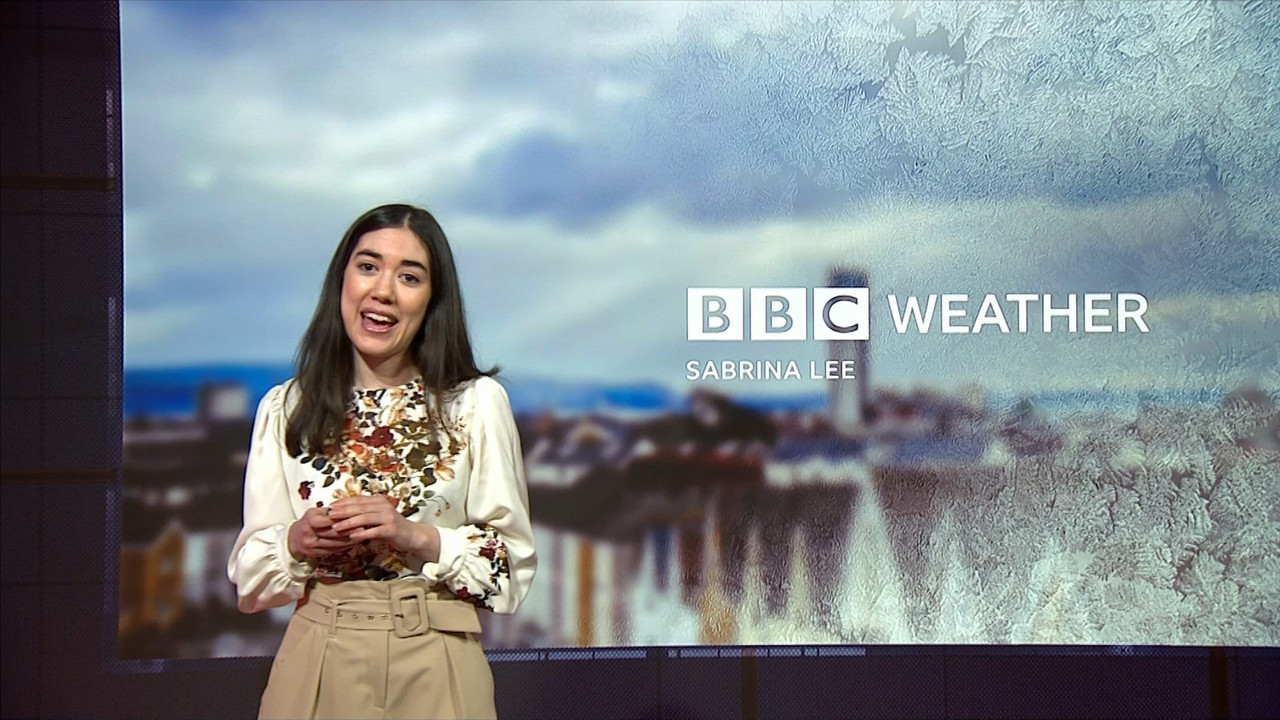 02.08 - 13.30.00 - BBC Wales Today. News and weather from BBC Wales. ....ts_snapshot_19.00.644