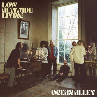 Ocean Alley - Low Altitude Living (2022).mp3 - 320 Kbps