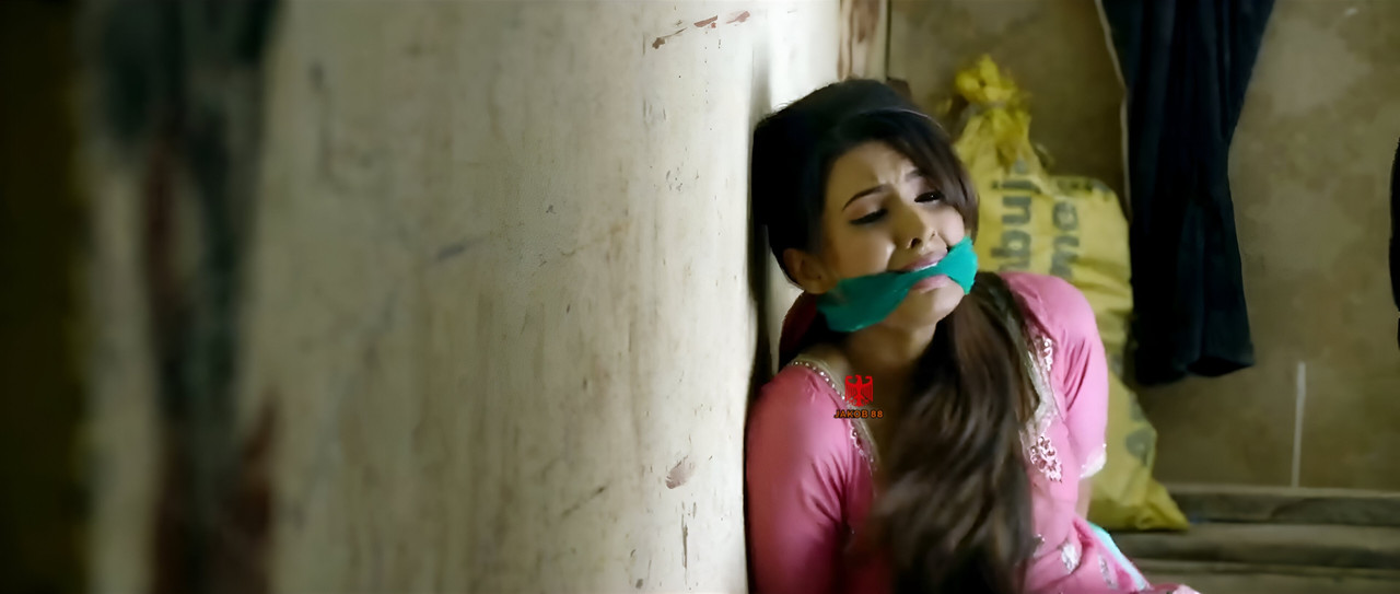 Geeta Basra 3 - Lock 2016