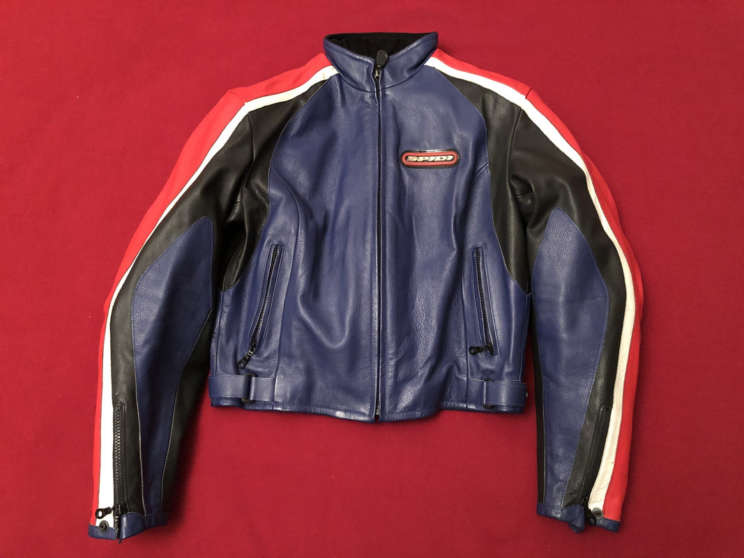 1B940FC7-B4DC-42A4-AC05-E1A2C9F0C45C