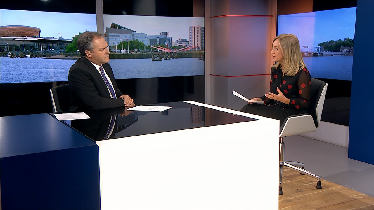 07.28 - 18.00.00 - ITV News Wales at 6. A round-up of all the latest ....ts_snapshot_17.25.135