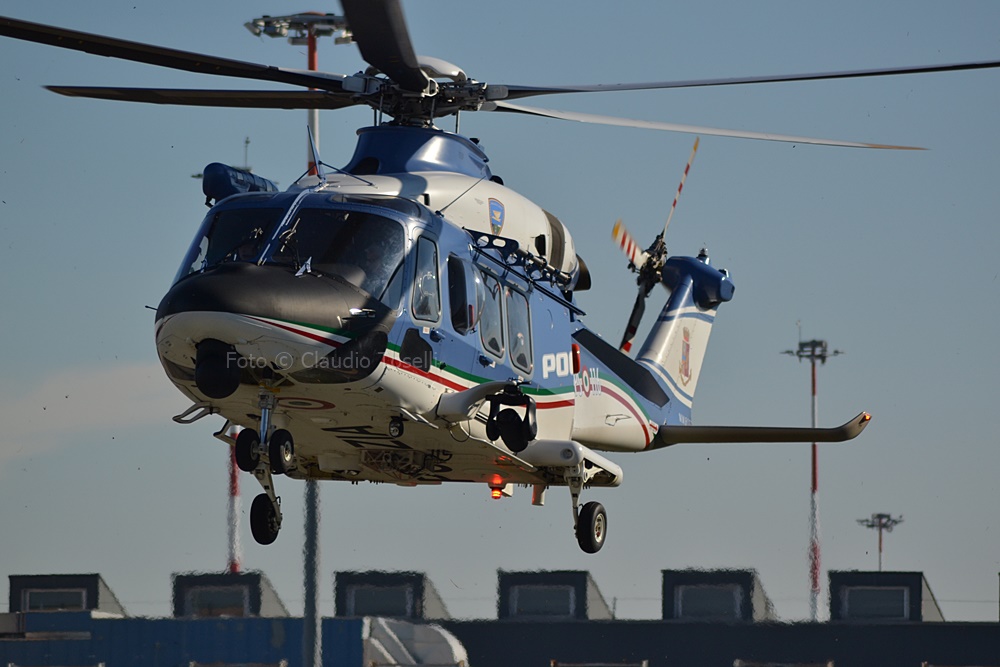 AW139 PS 116 MM81978 2 Reparto Volo Della Polizia Di Stato Di Milano 