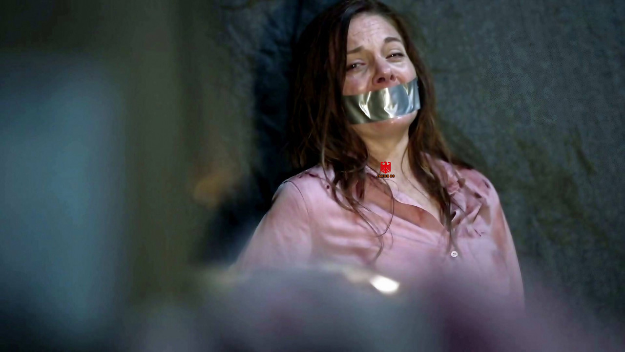 Claire Bronson 27 - Mr. Mercedes S03E10