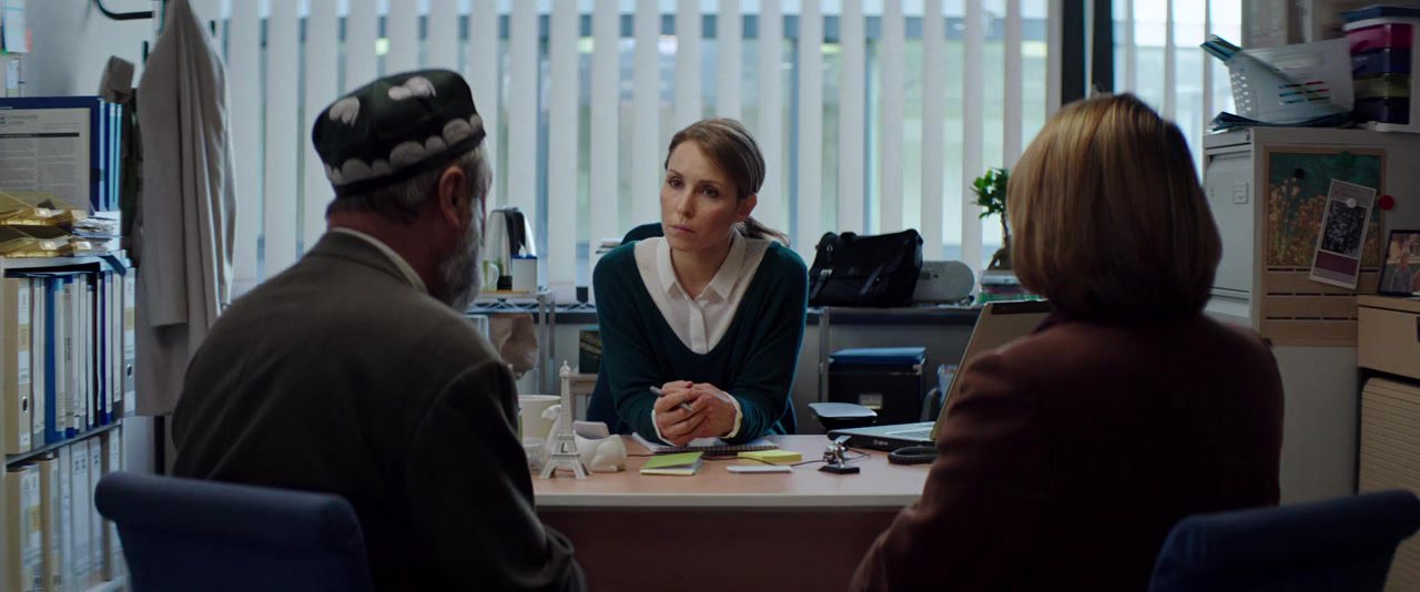 cuplikan film Unlocked