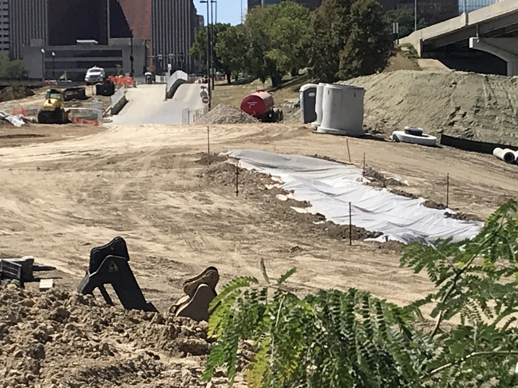 86CB73EE-8FF9-4BDB-AEF4-560FFB16A8E1