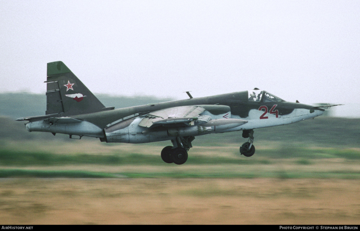 357 OSHAP Su-25 24 Red (cn 25508110147) 29.08.91_2