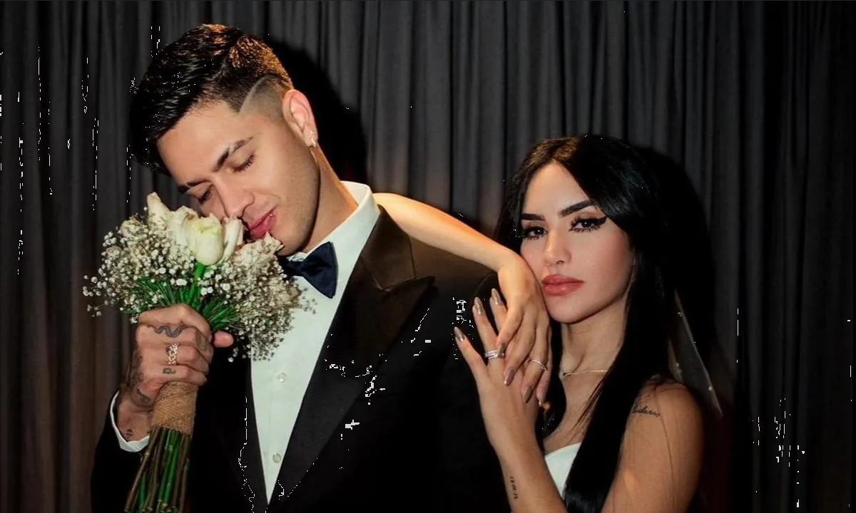 Exhiben nueva infidelidad de Juan de Dios Pantoja a Kimberly Loaiza