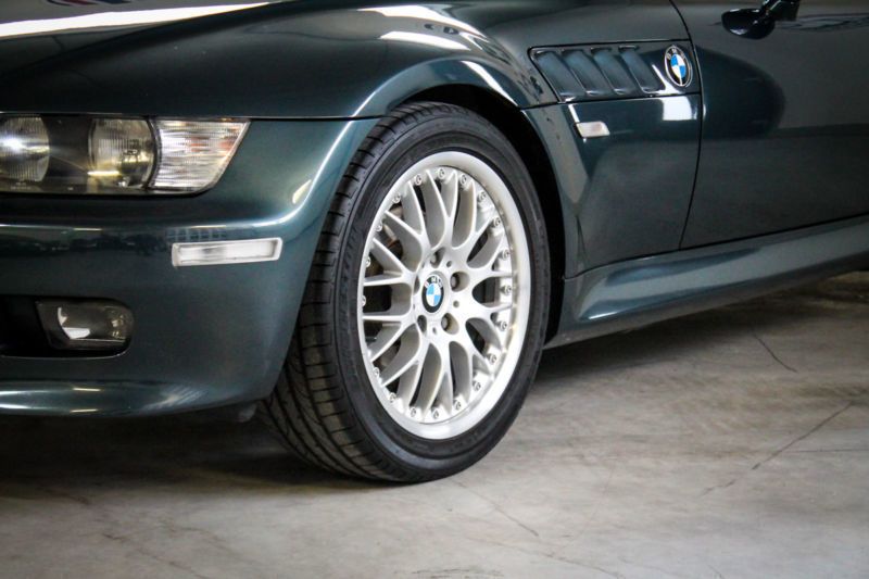 5299dc8b-10cf-4137-b893-eabcbe860558-bmw-z3-roadster-2-8-orinoco-sammler-top.jpg