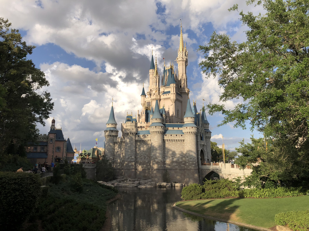 B5528B94-408E-4C83-AFB2-91684C231449