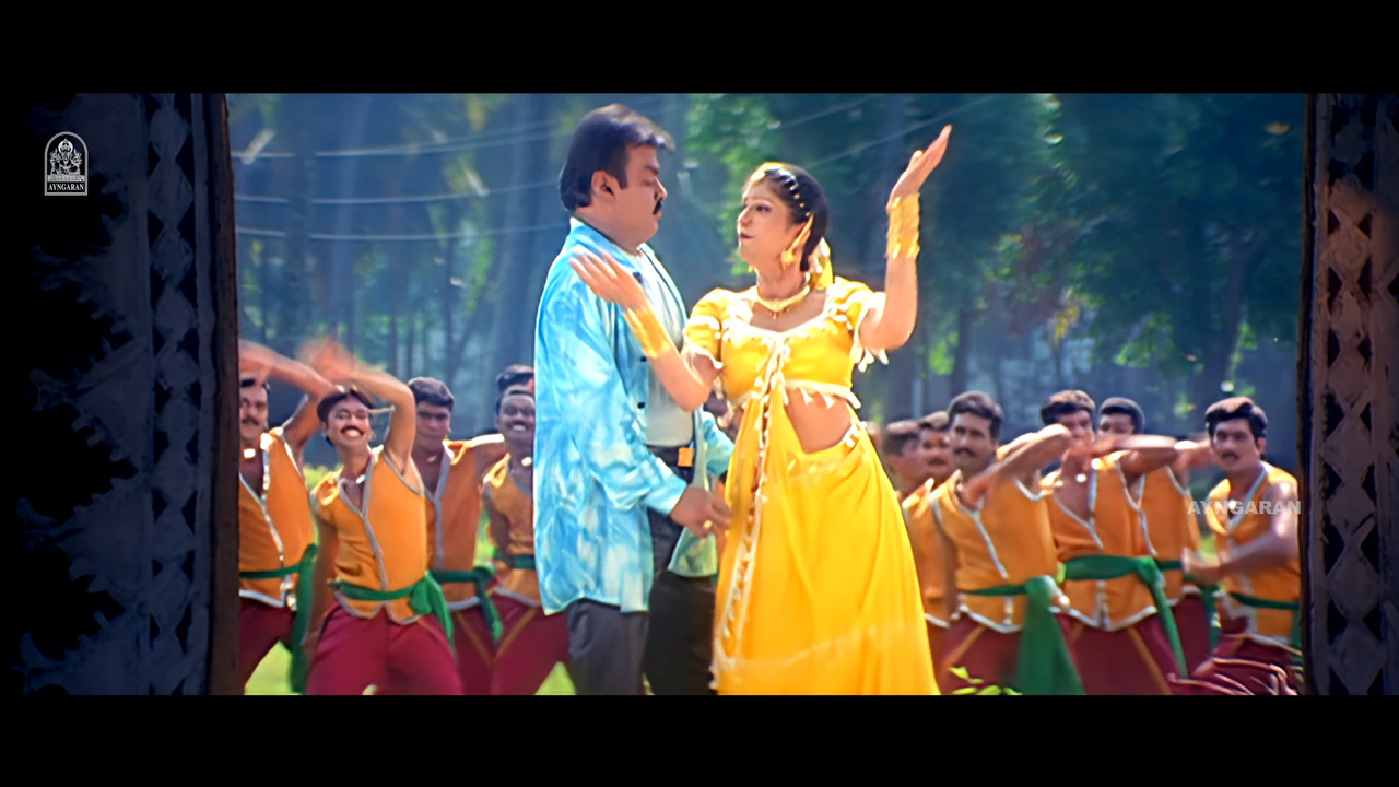 Pratyusha Big Deep Navel Song -Panjaangam Paarkadhe -4K.mp4_snapshot_00.56.018