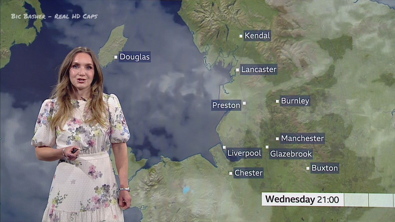 04.23 - 18.30.00 - North West Tonight; Weather. The new film from Rog....ts_snapshot_26.05.264