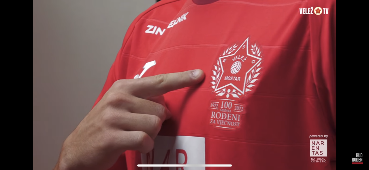 2D2D2BDF-A9C0-47F6-AF9F-1F21A9A0BBC8