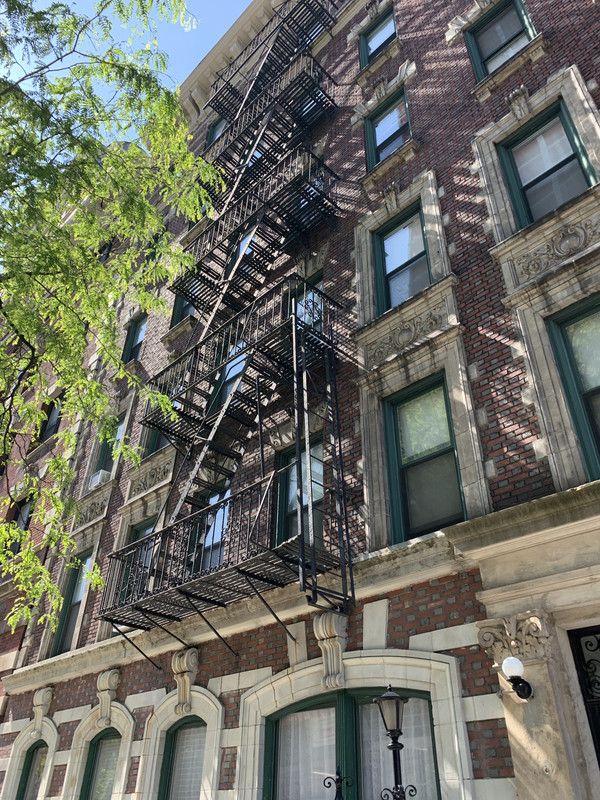 1A280C52-47D7-4D40-95EE-EFF56B16B3FD