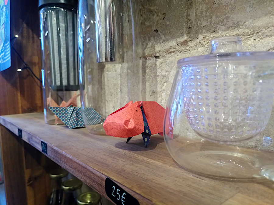 Escapade parisienne, origami hippopotame