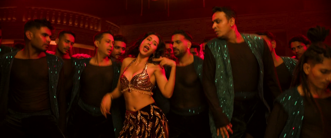 [Image: vlcsnap-2025-10-29-19h32m03s296.png]