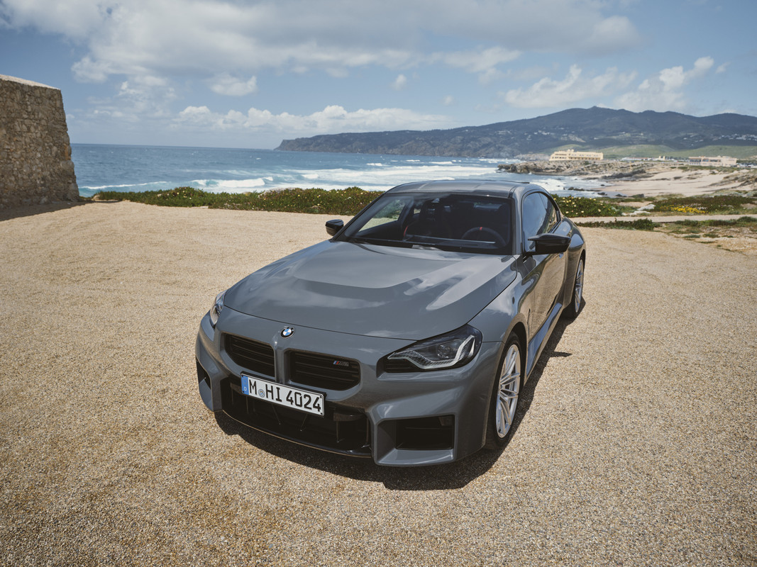 P90553492_highRes_der-neue-bmw-m2-06-2