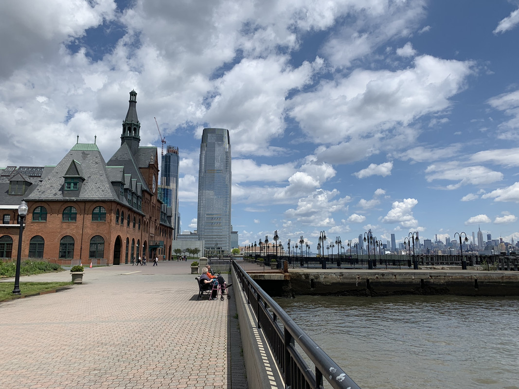 E77E111E-F752-4467-BBA5-E49C30EA8E21