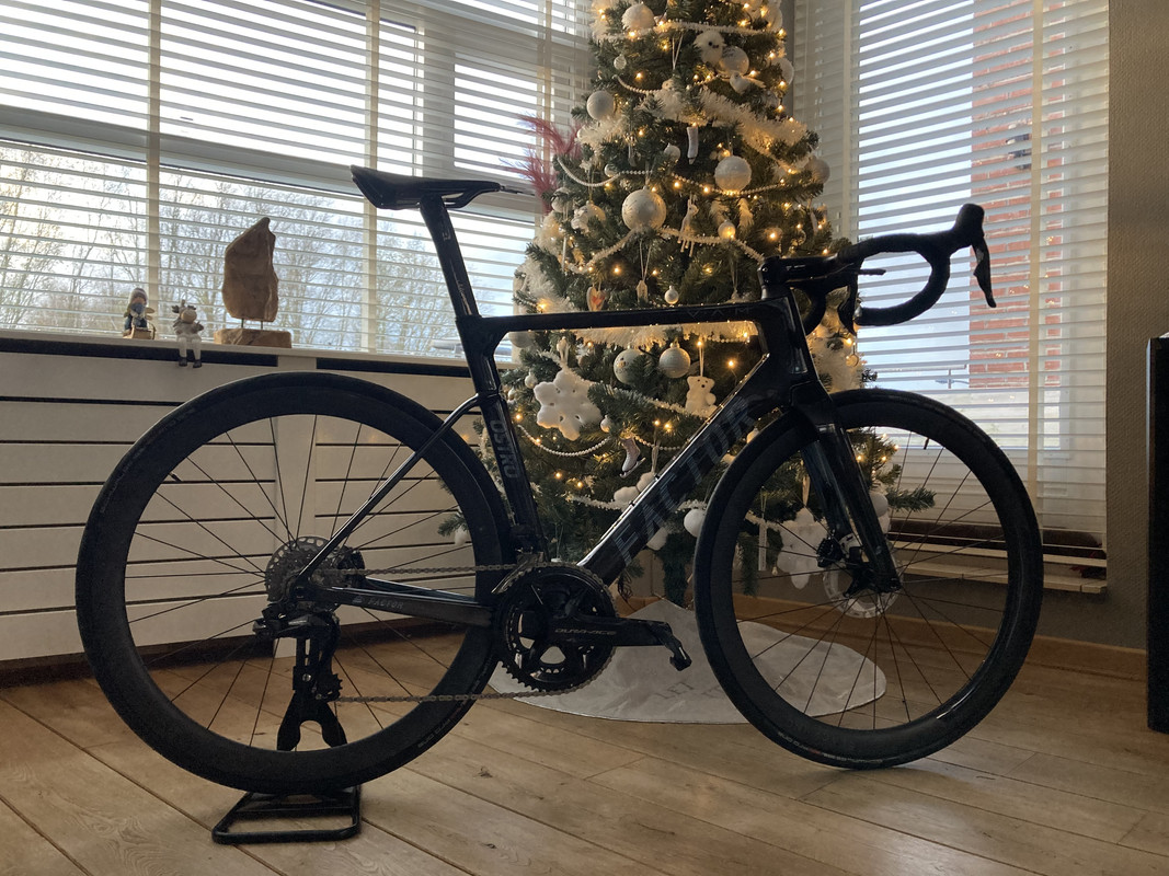 E2A04E1C-E21C-4523-8BEE-F02E49538B86