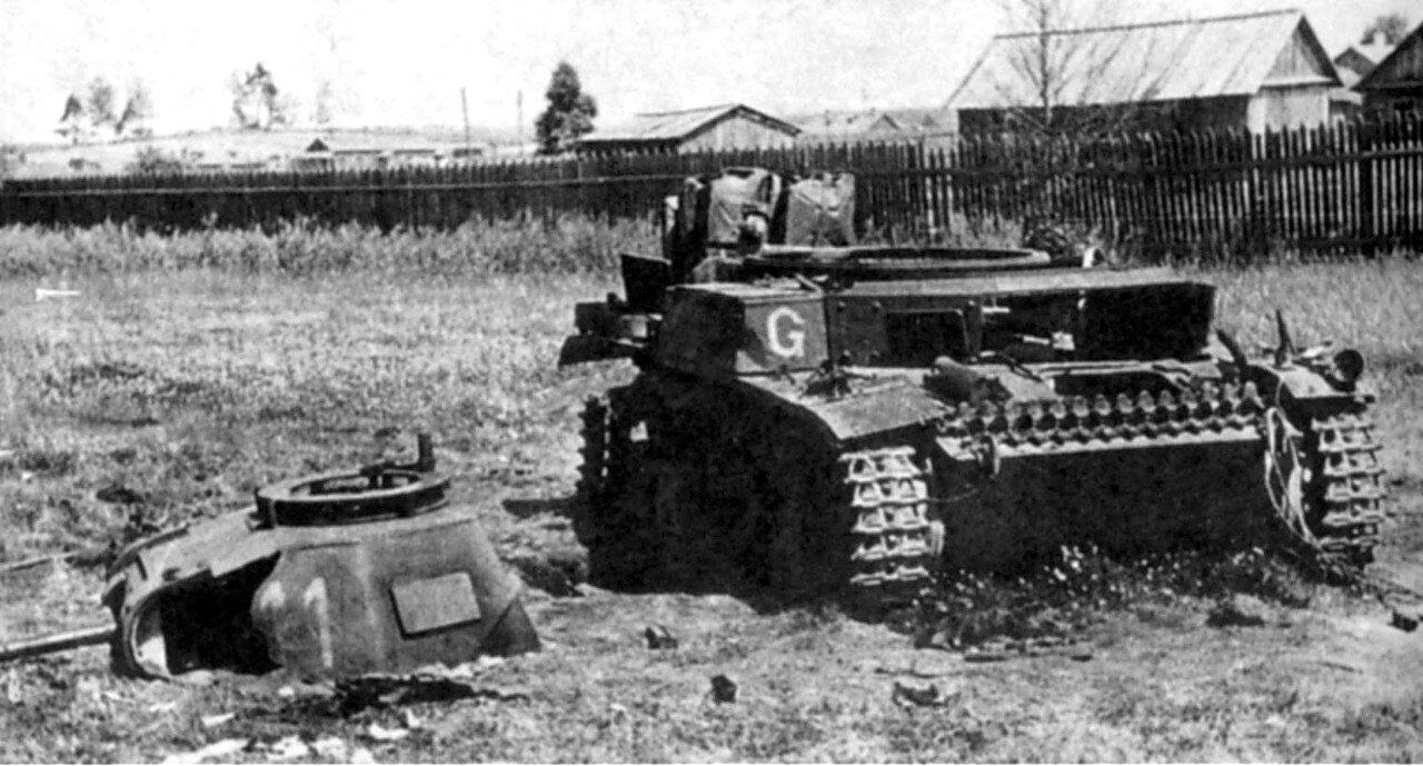 Танки Pz.Kpfw. II Ausf. C. 17-й тд вермахта уничтоженный в ходе боев в районе Сенно в июле 1941 года