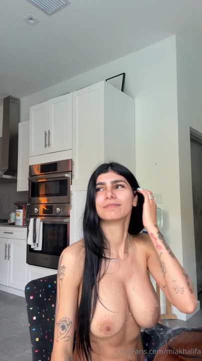 Mia-Khalifa-Pic-4.jpg
