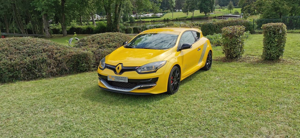 92400416-C15C-4683-8ACA-FE1D42D9346F