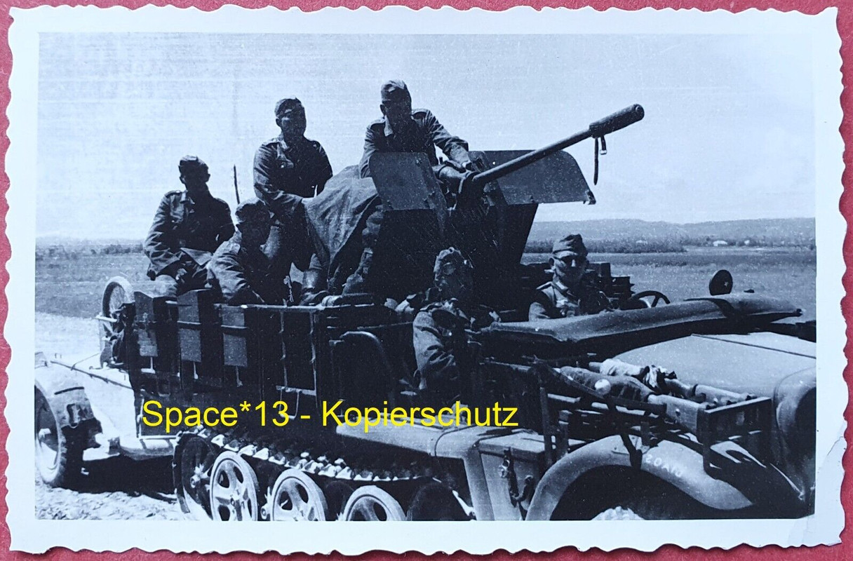 Foto Halbkette mit 2cm Pak Geschütz Ostfront Wehrmacht Flak Kanone Panzerjäger