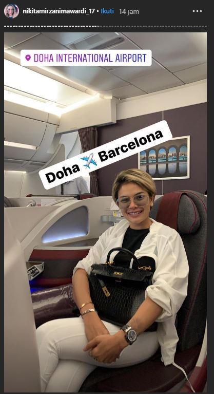 Nikita Mirzani liburan di Barcelona