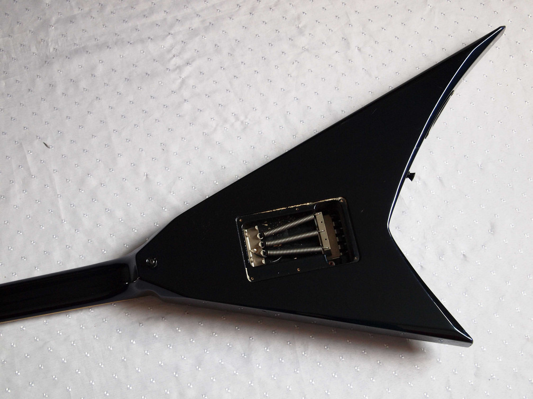 full_guitar2738_5(1)