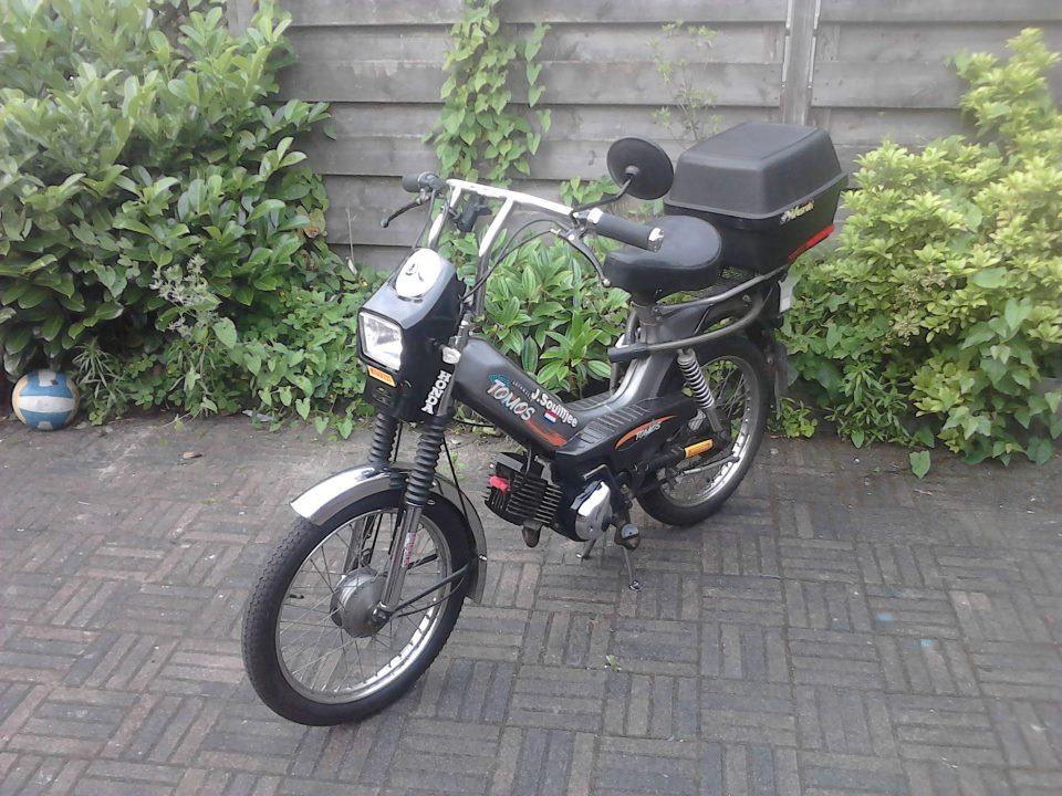 376639_101168350032697_1604166474_n