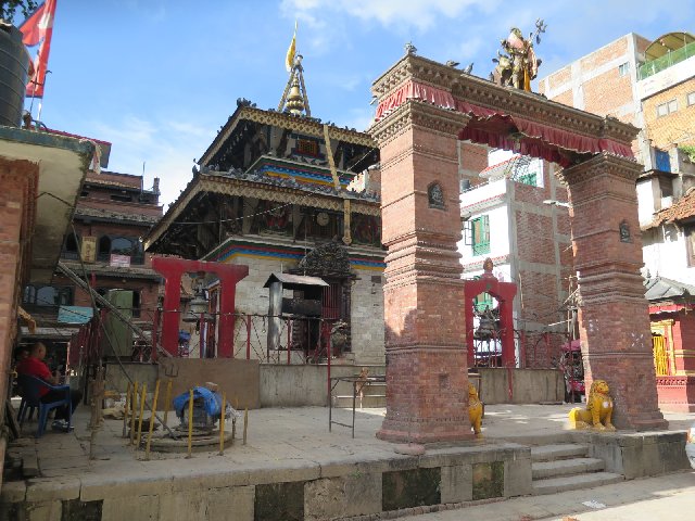 Día 4- Katmandú: "Patsupatinath", Kopan y Boudhanath de día y de noche - INDIA Y NEPAL POR LIBRE: 21 INTENSOS DIAS Y UNA TOTAL AVENTURA (8)