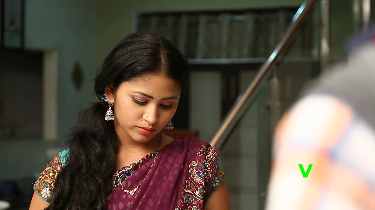 Brother Wife Back - Romantic Telugu Short Film - By VT (1080p).mp4_snapshot_00.58_[2021.05.13_15.23.