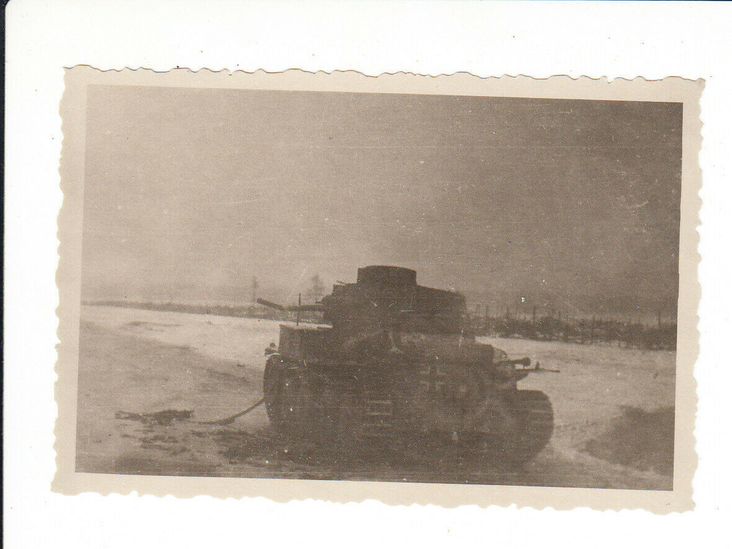 Zerstörter deutscher Kampfpanzer in Rußland –