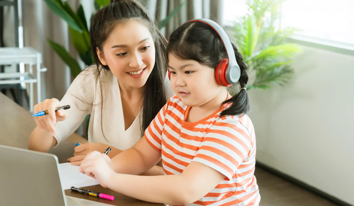Pentingnya Peran Ibu dalam Pendidikan Anak Sejak Dini