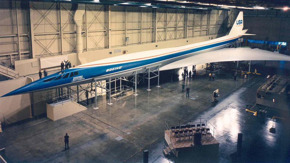 SST-Boeing-2707-mock-up-in-color-13.jpg