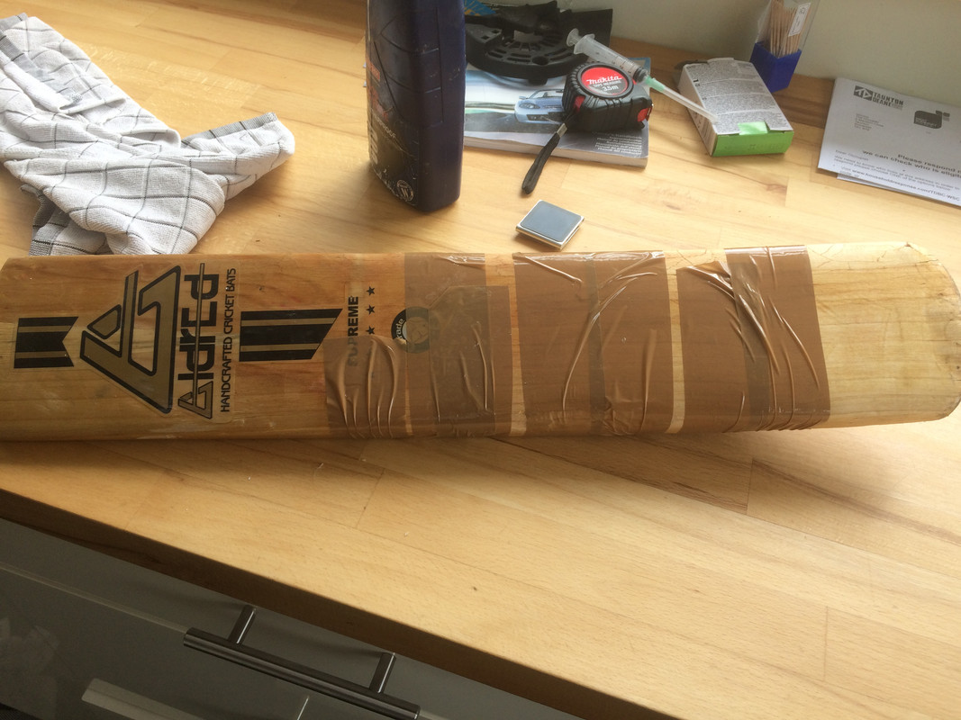 B9DBDBEF-A076-4D3D-954B-0E261A668CEC