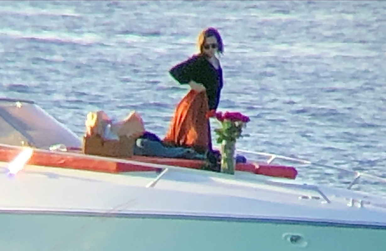 emmawatson-updates.com (40)