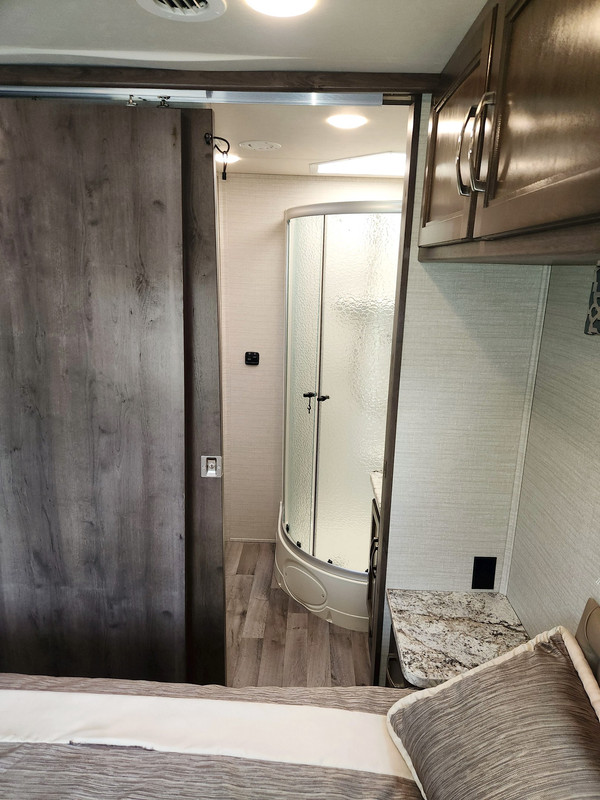 Vehicle thumbnail 35