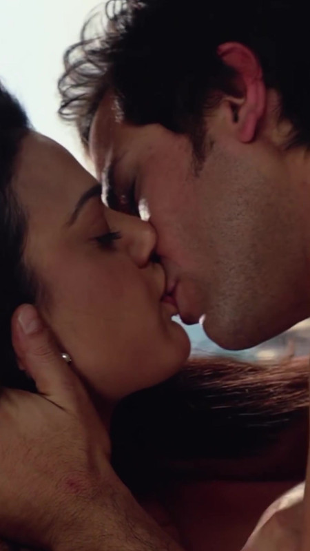 [Image: Salaam-Namaste-Hot-Scene-6.jpg]